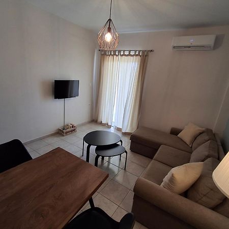Irida'S Apartment In Porto Cheli Екстериор снимка